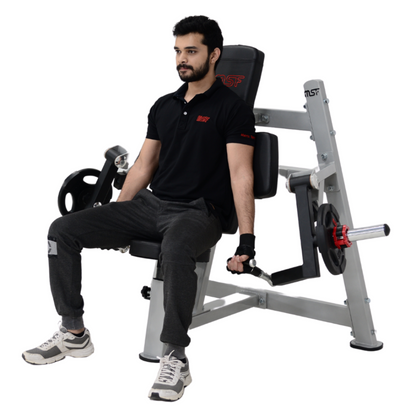 Bicep Curl Isolateral Plate Loaded Machine